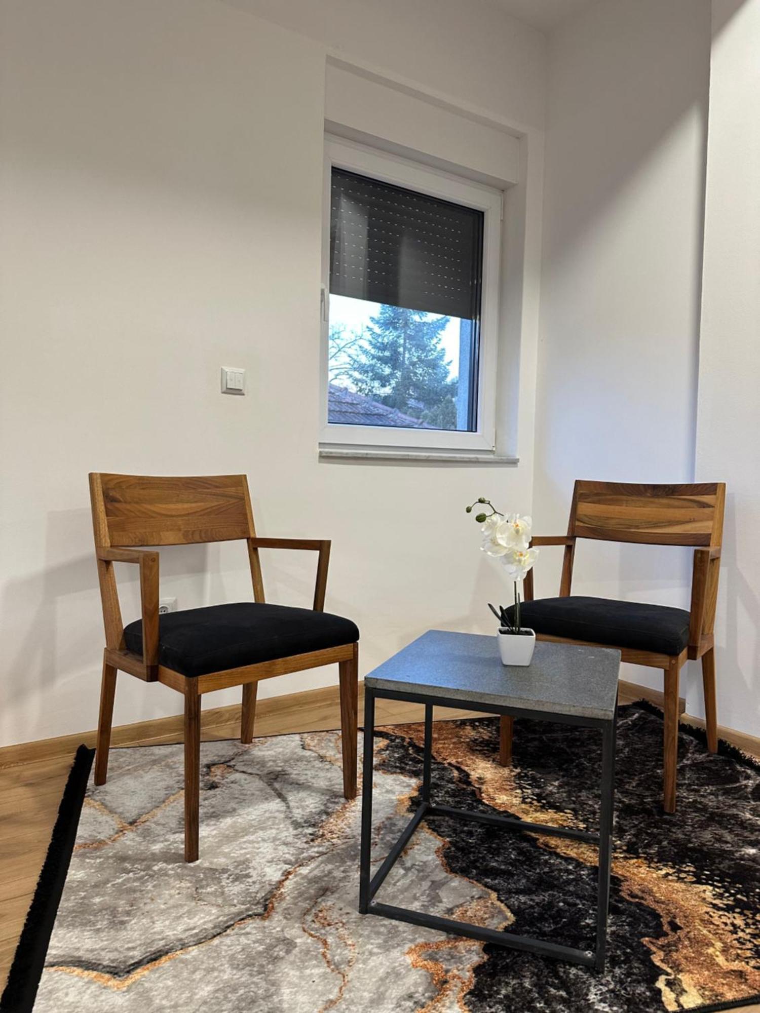 Restoran&Motel And Apartmants Lovacka Prica Tesanj Dış mekan fotoğraf