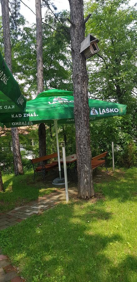 Restoran&Motel And Apartmants Lovacka Prica Tesanj Dış mekan fotoğraf