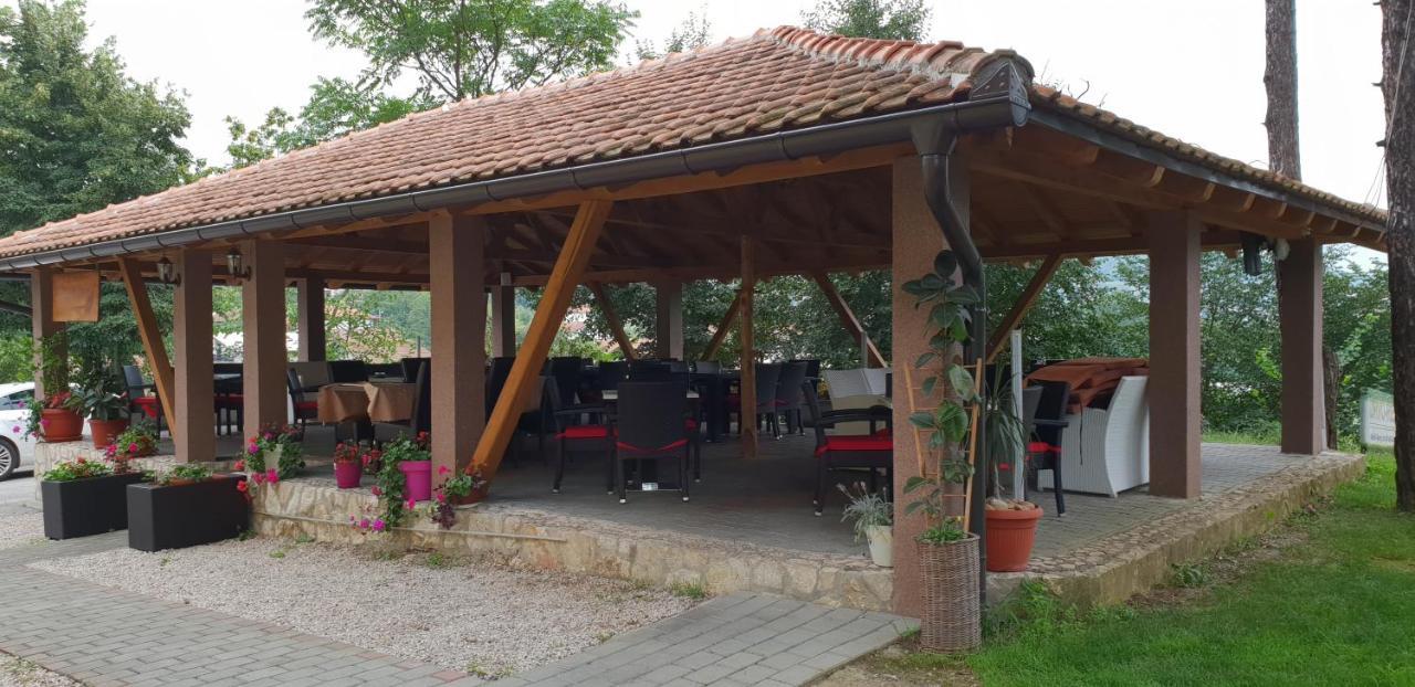 Restoran&Motel And Apartmants Lovacka Prica Tesanj Dış mekan fotoğraf